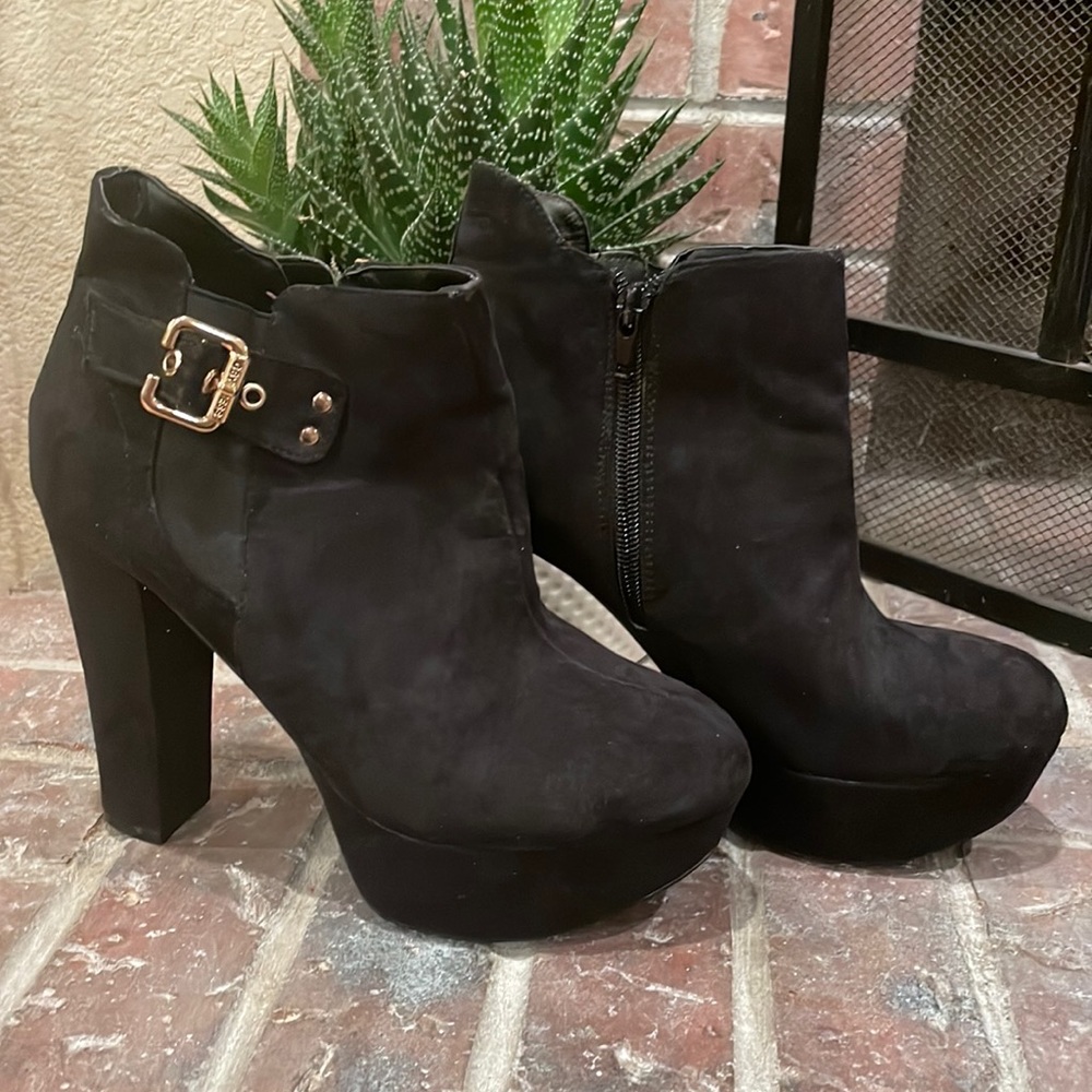 G by Guess Black Suede Platform SEXY Booties 7.5